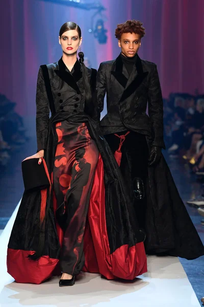 Look 52